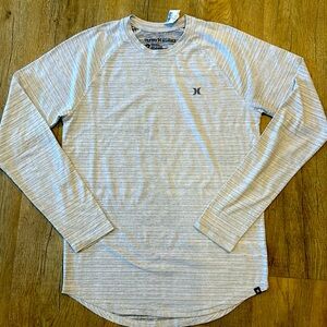 Men’s Hurley Buckle Premium Fit New Top Medium